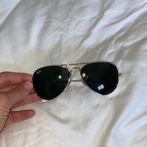 Ray-Ban Gold Frame Aviator Sunglasses